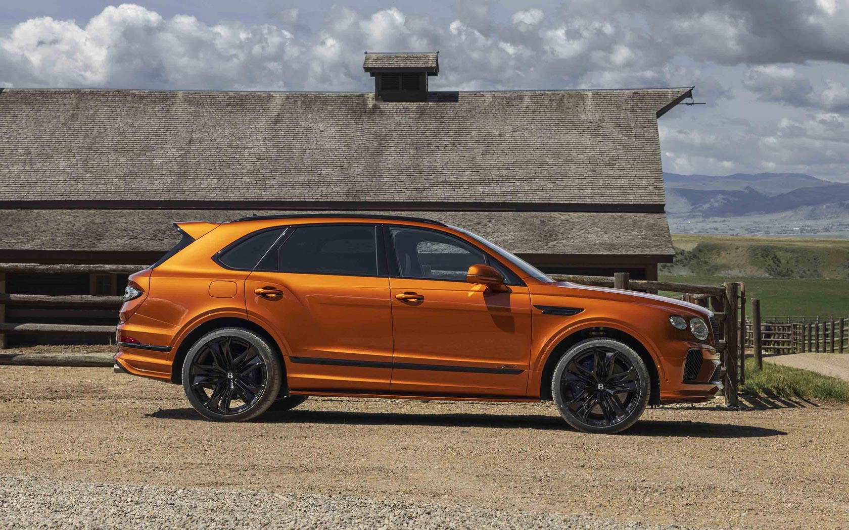  Bentley Bentayga Speed 