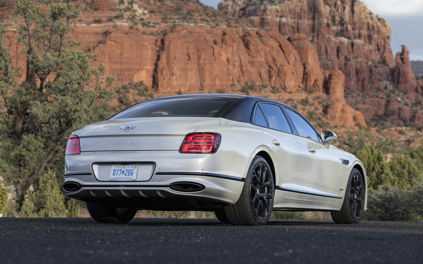  Bentley Flying Spur 