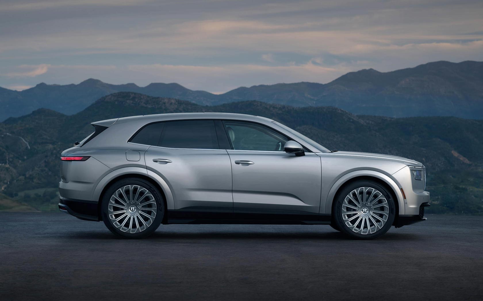 ���� Bentley Torcal 