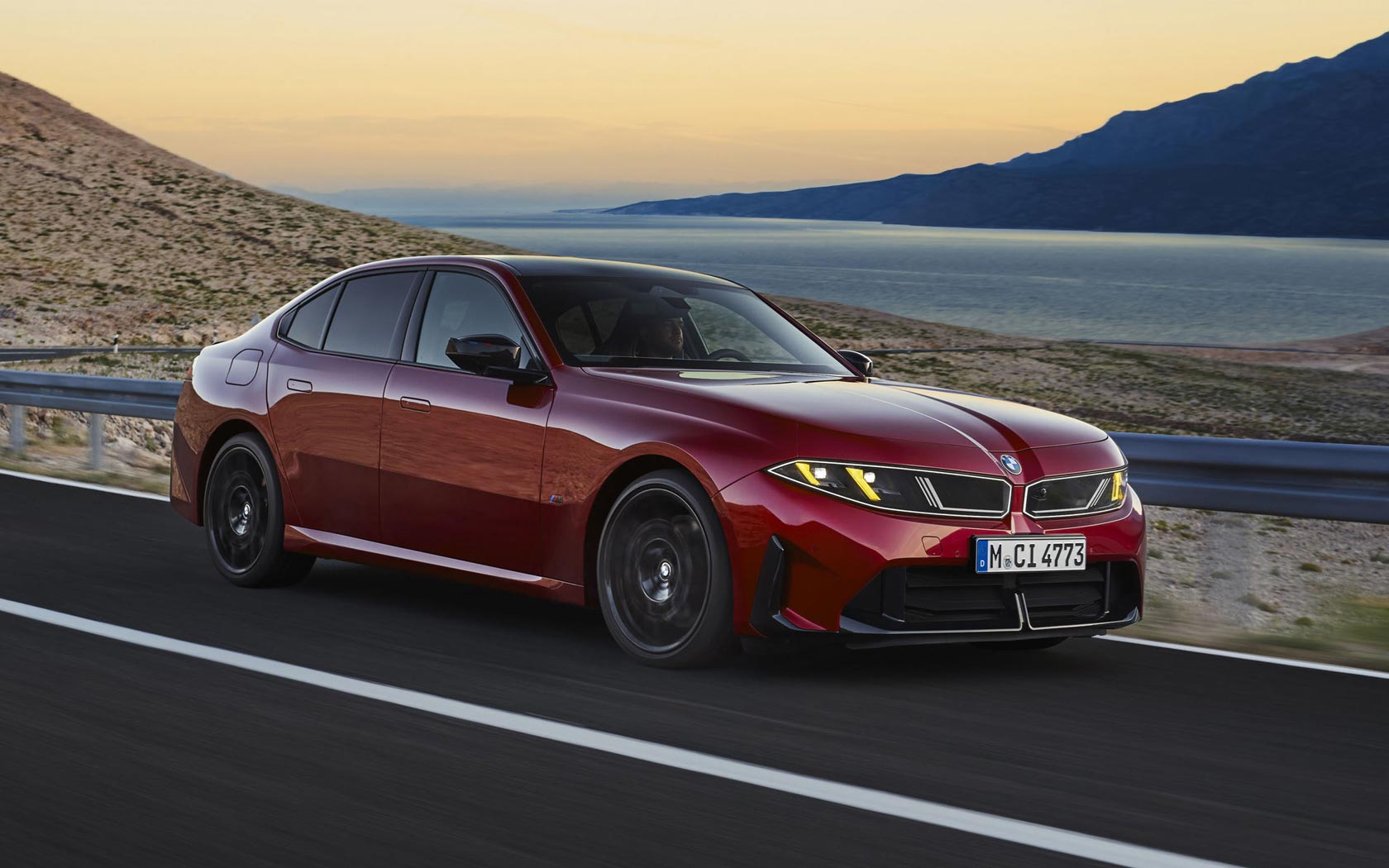 ���� BMW M350 