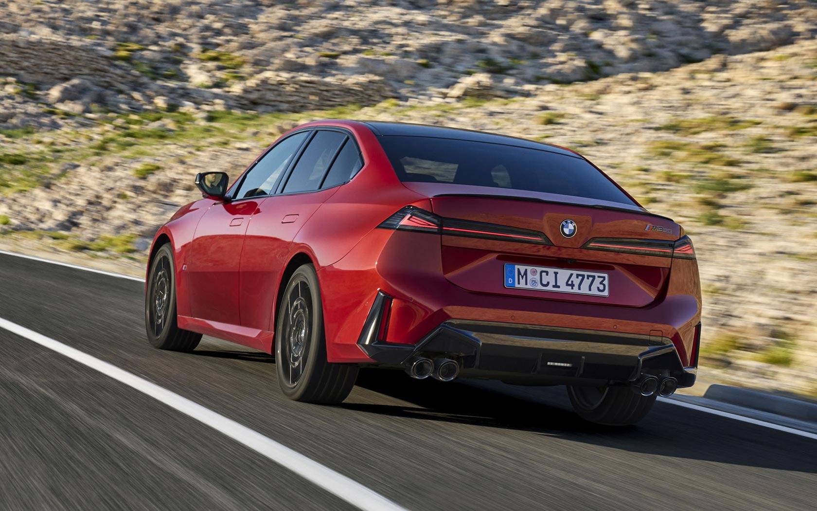 ���� BMW M350 