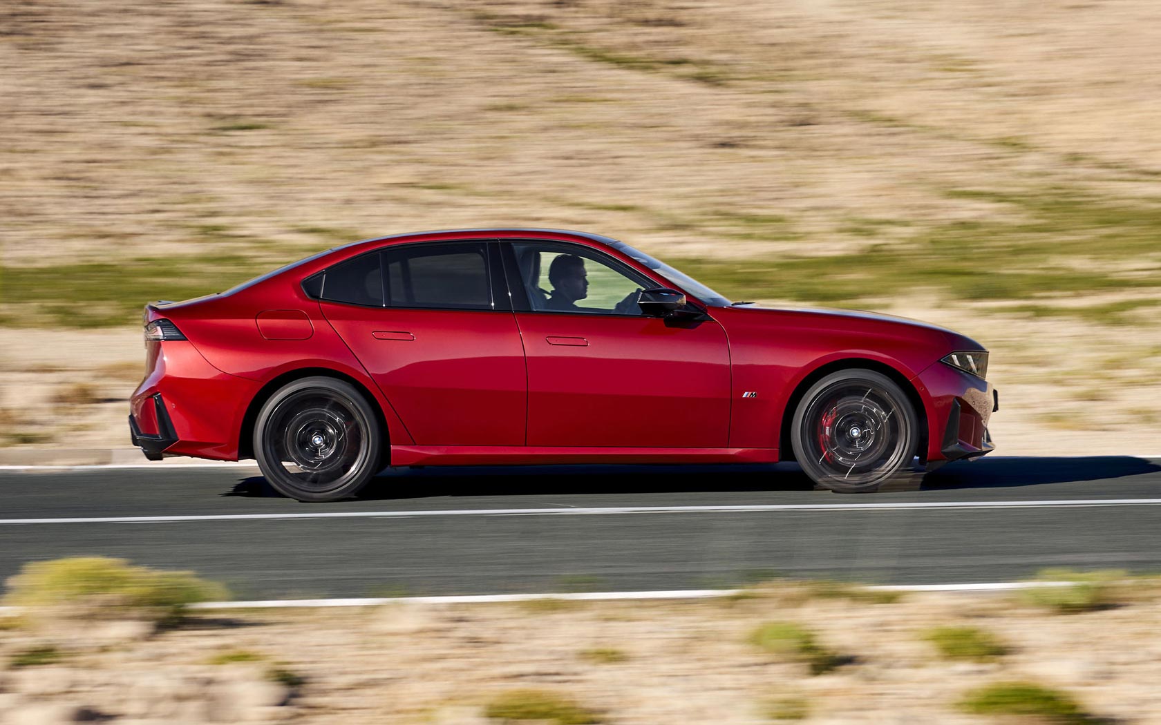 ���� BMW M350 