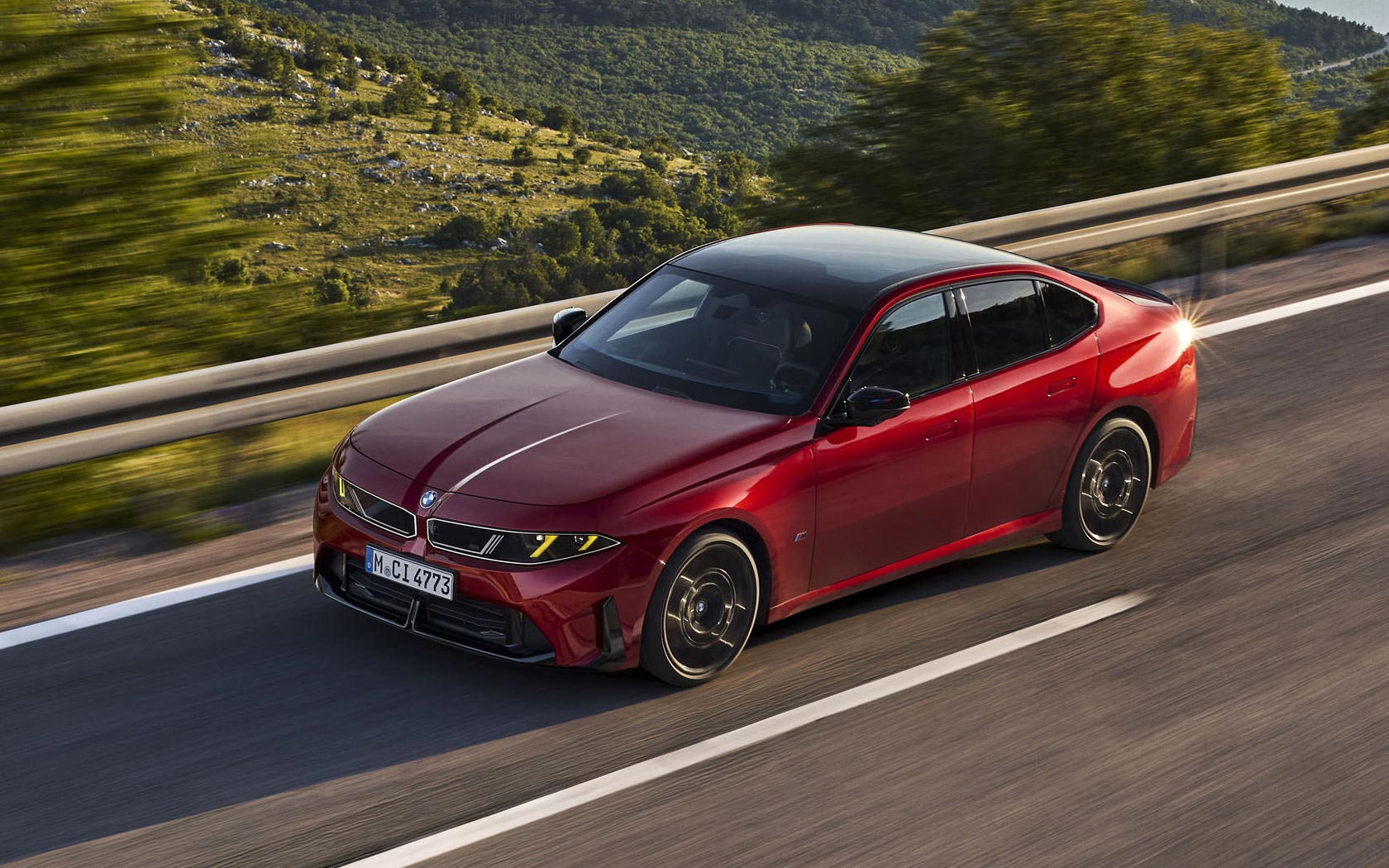 ���� BMW M350 