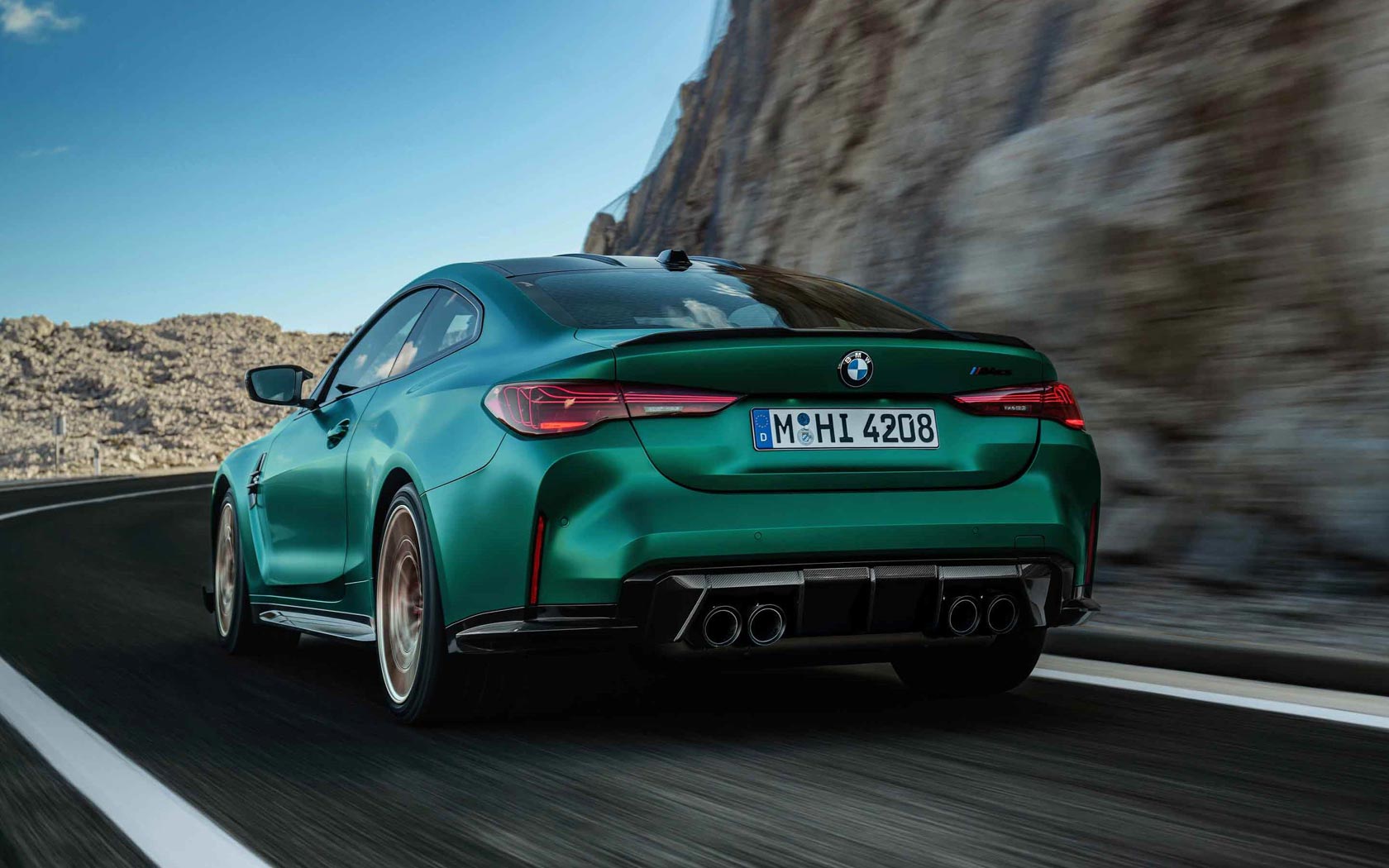  BMW M4 CS 