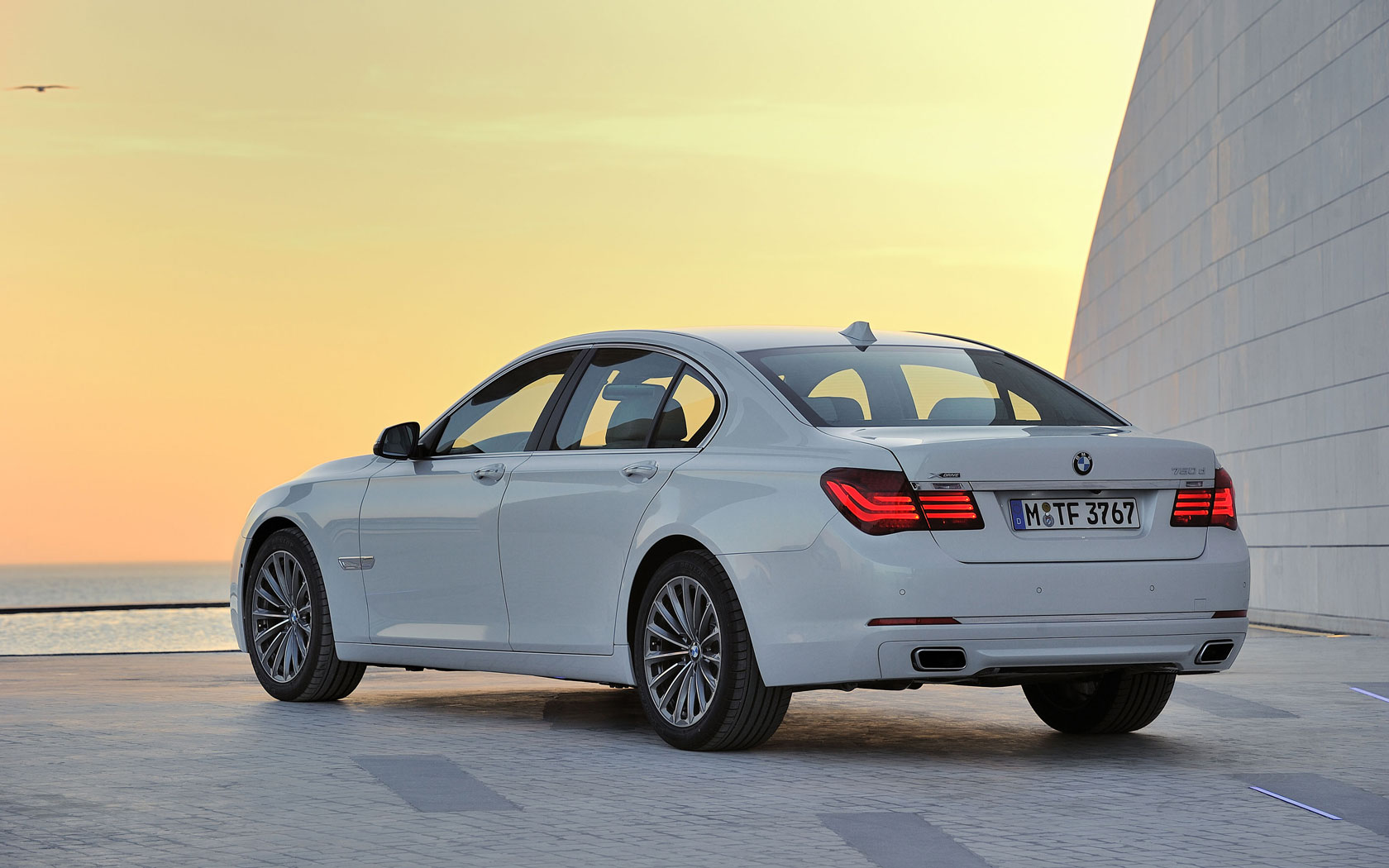  BMW 7-series (2012-2015)