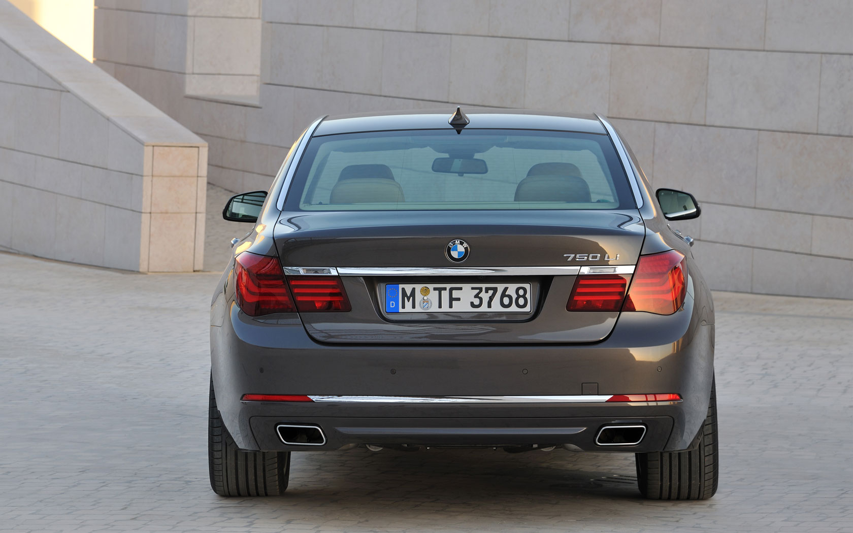  BMW 7-series L (2012-2015)