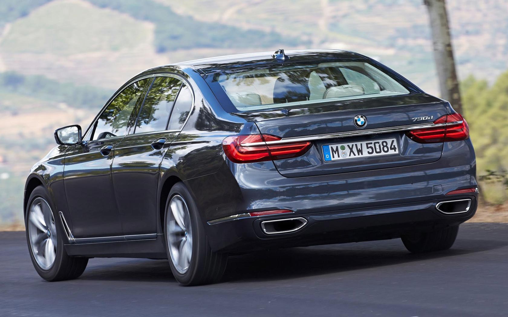  BMW 7-series (2015-2019)
