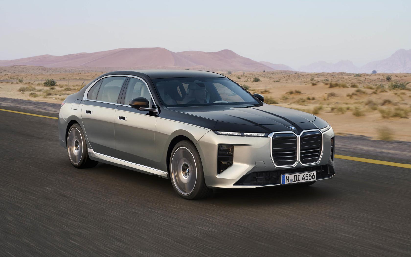 ���� BMW 7-series 