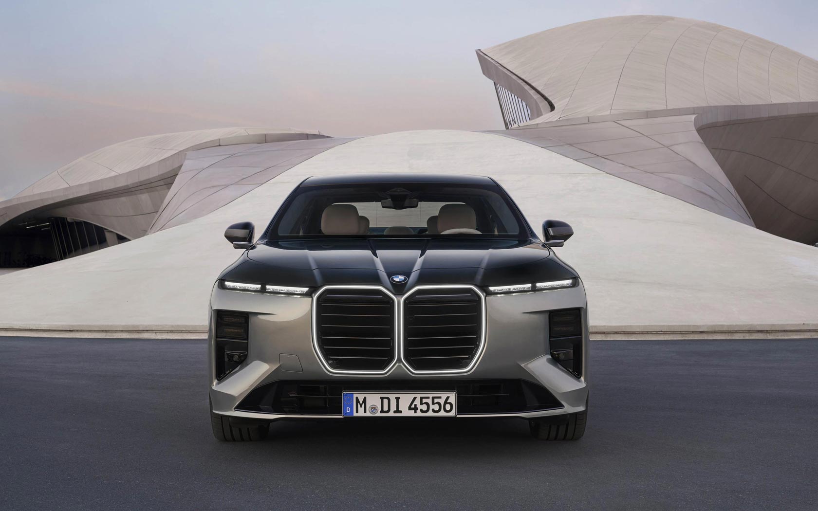 ���� BMW 7-series 