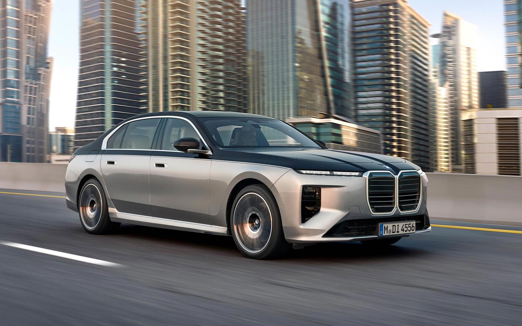 ���� BMW 7-series 