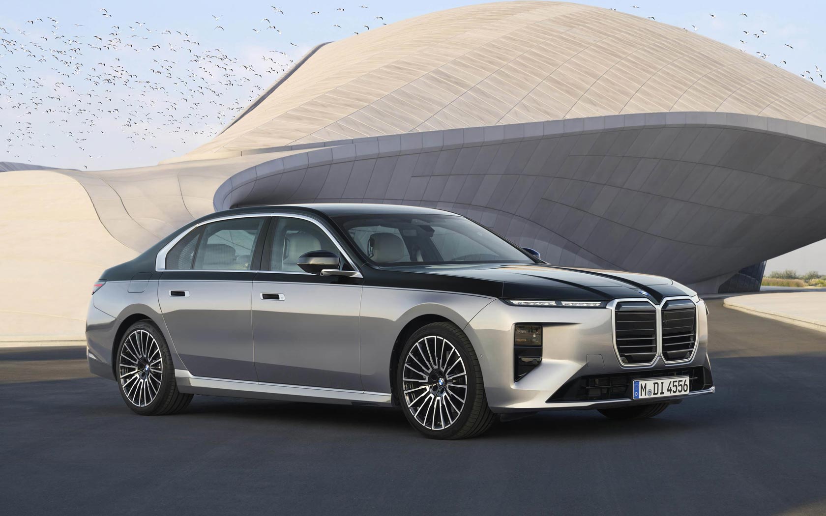 ���� BMW 7-series 