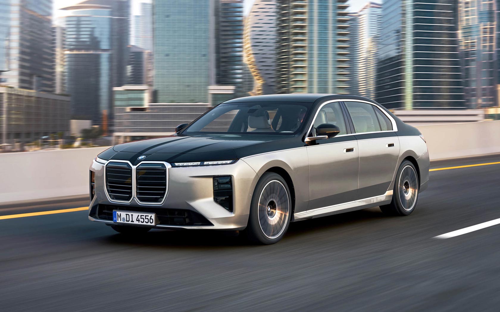 ���� BMW 7-series 