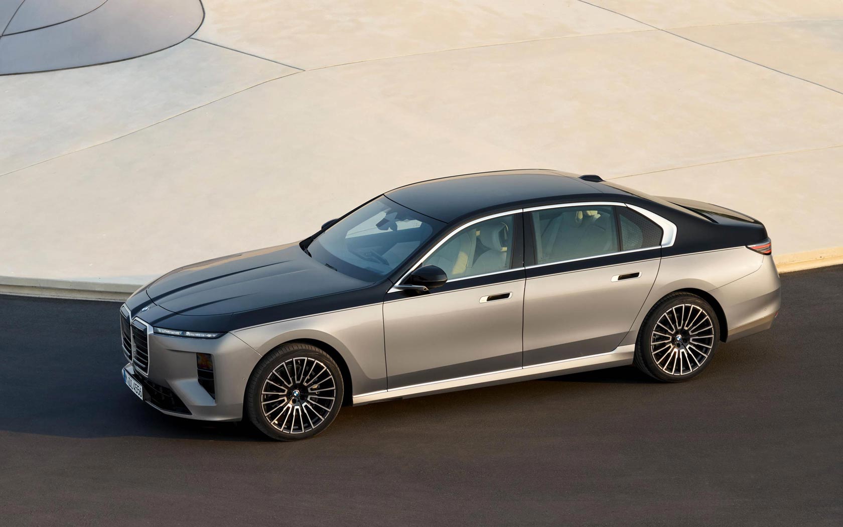 ���� BMW 7-series 
