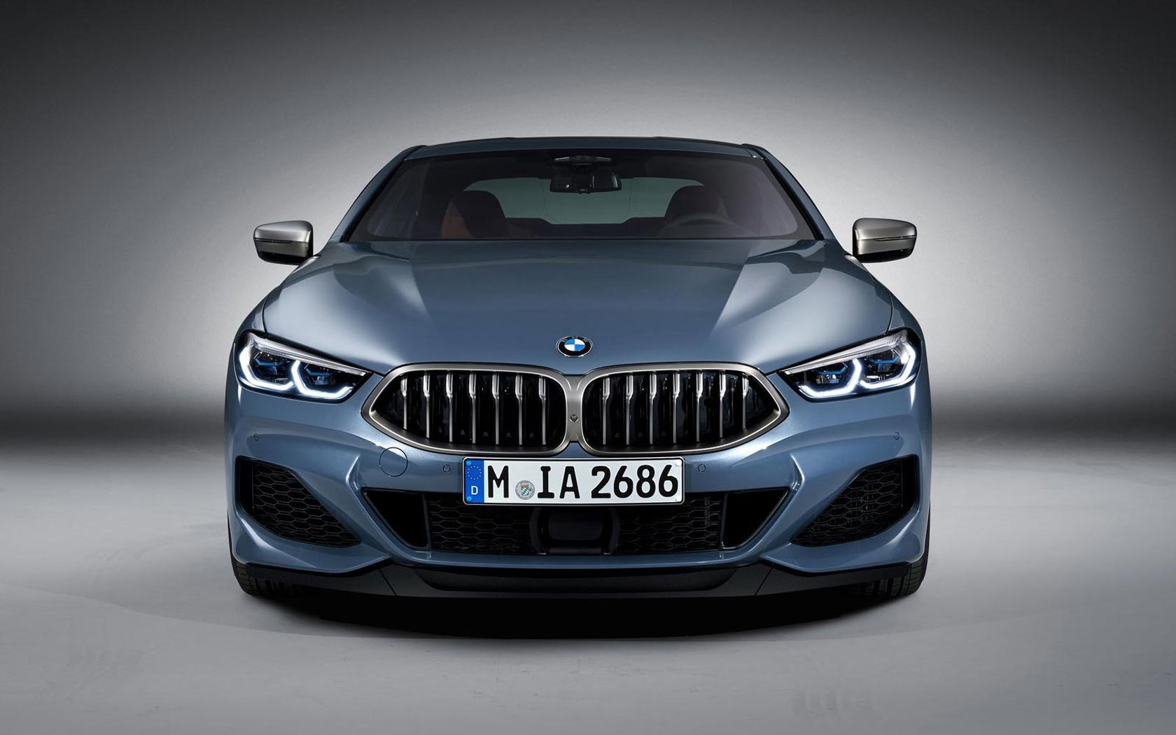  BMW 8-series 