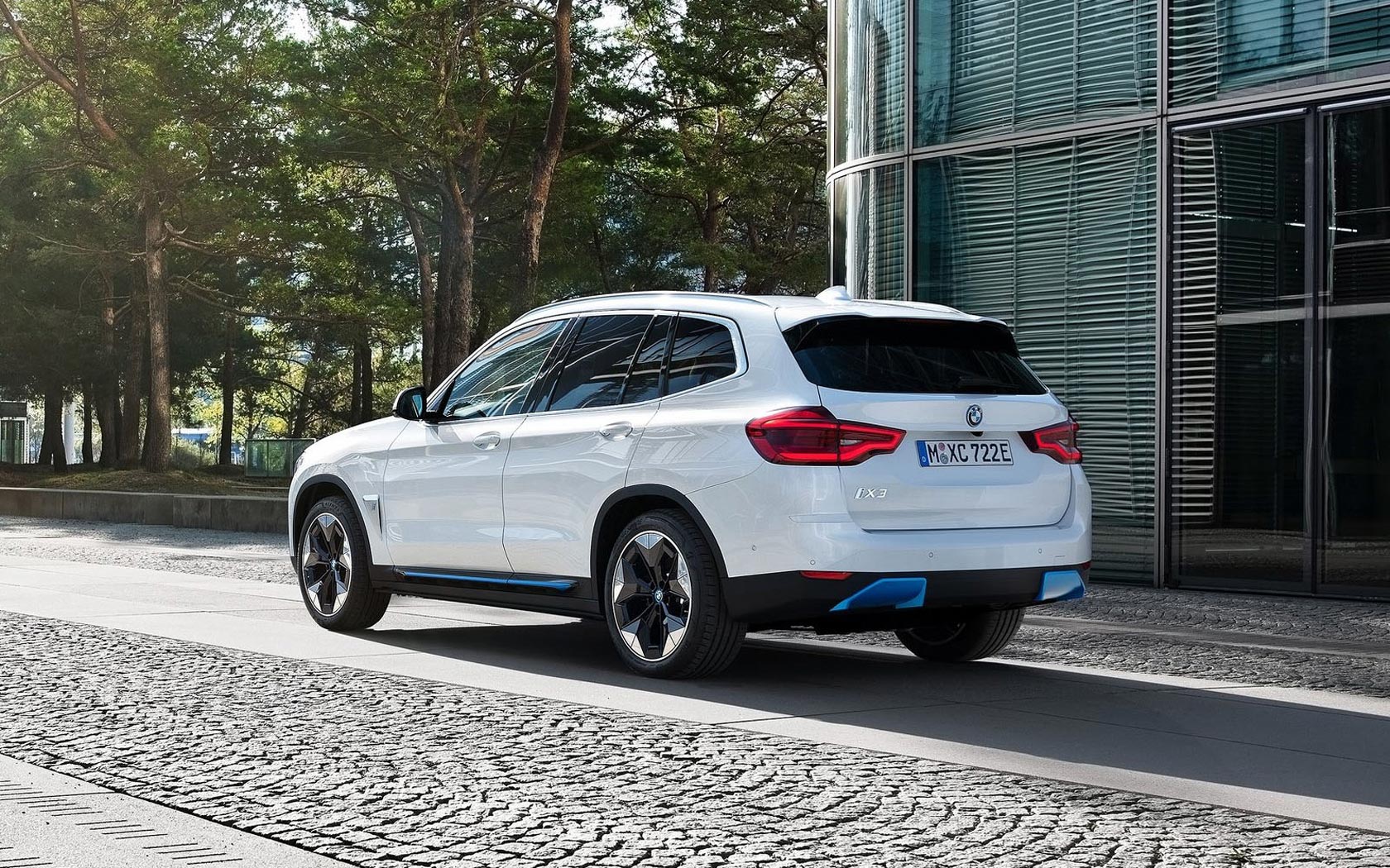  BMW iX3 (2020-2021)