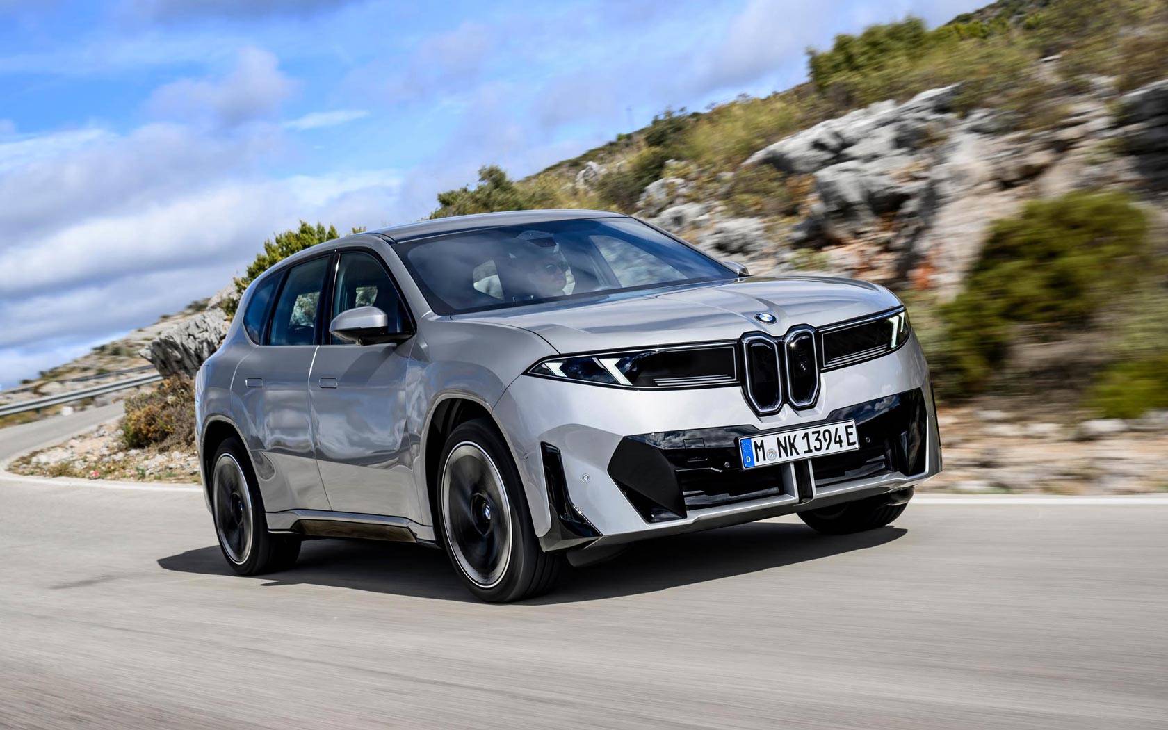 ���� BMW iX3 