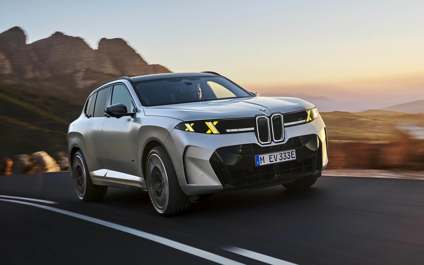 ���� BMW X5 M60e 