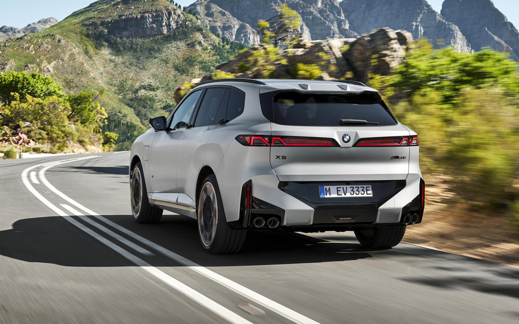 ���� BMW X5 M60e 