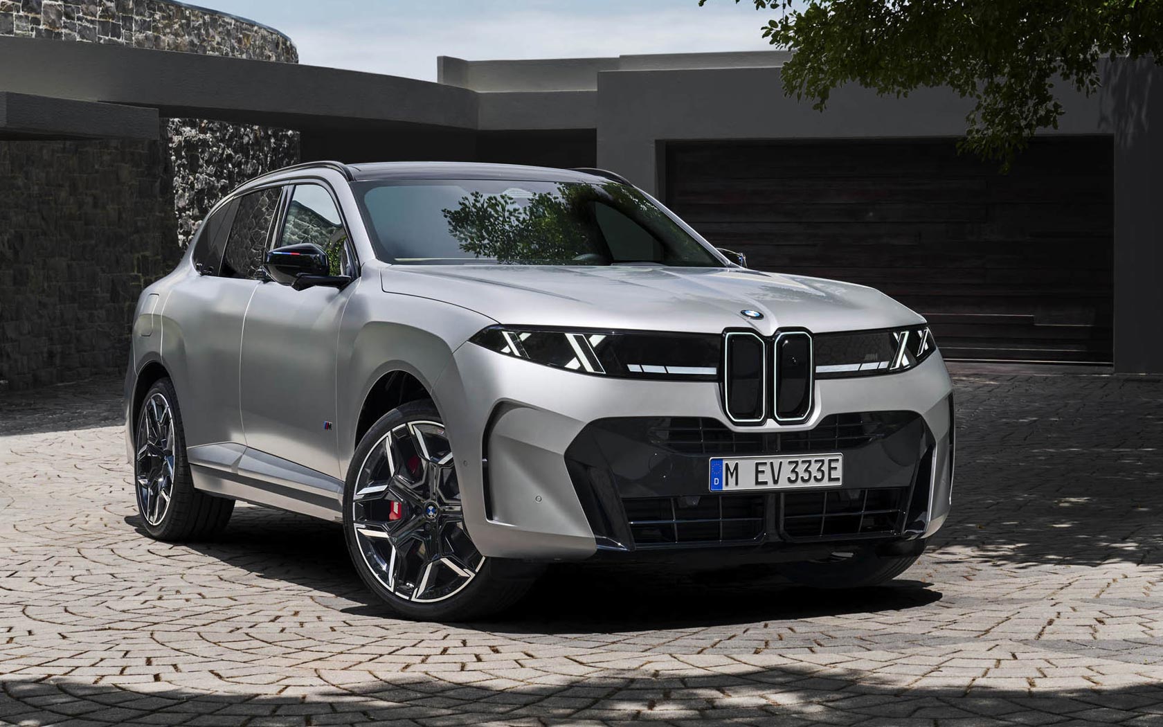 ���� BMW X5 M60e 