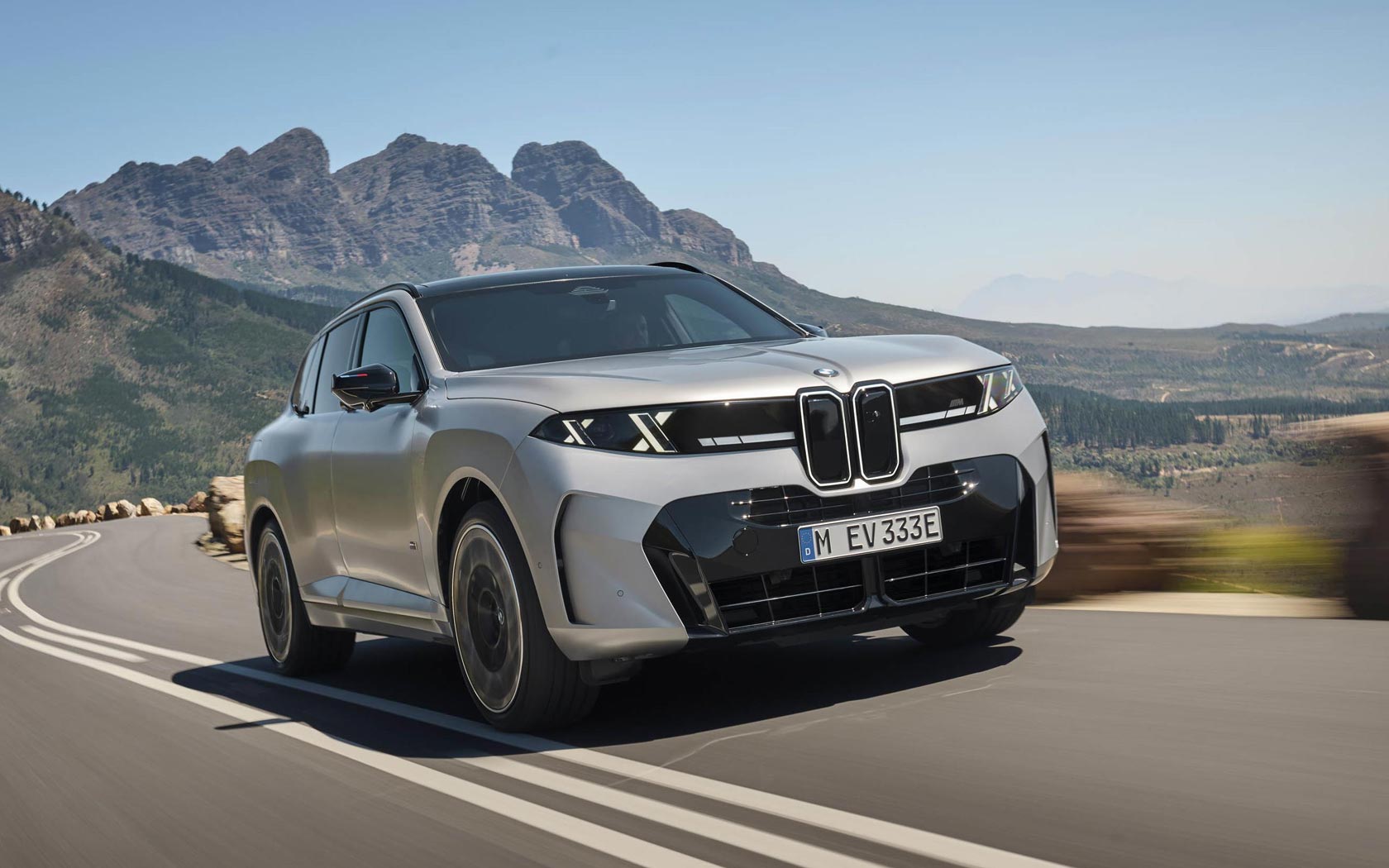 ���� BMW X5 M60e 