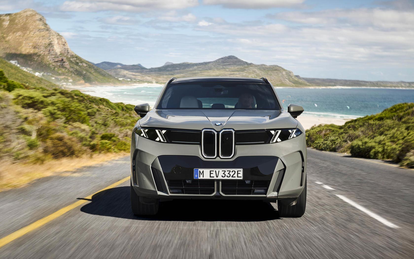 ���� BMW iX5 