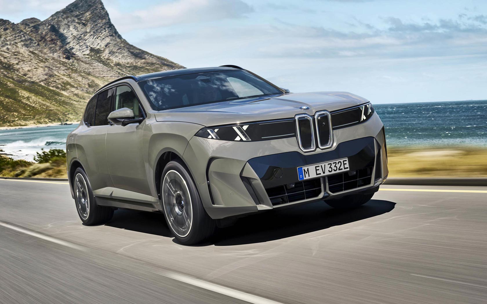 ���� BMW iX5 