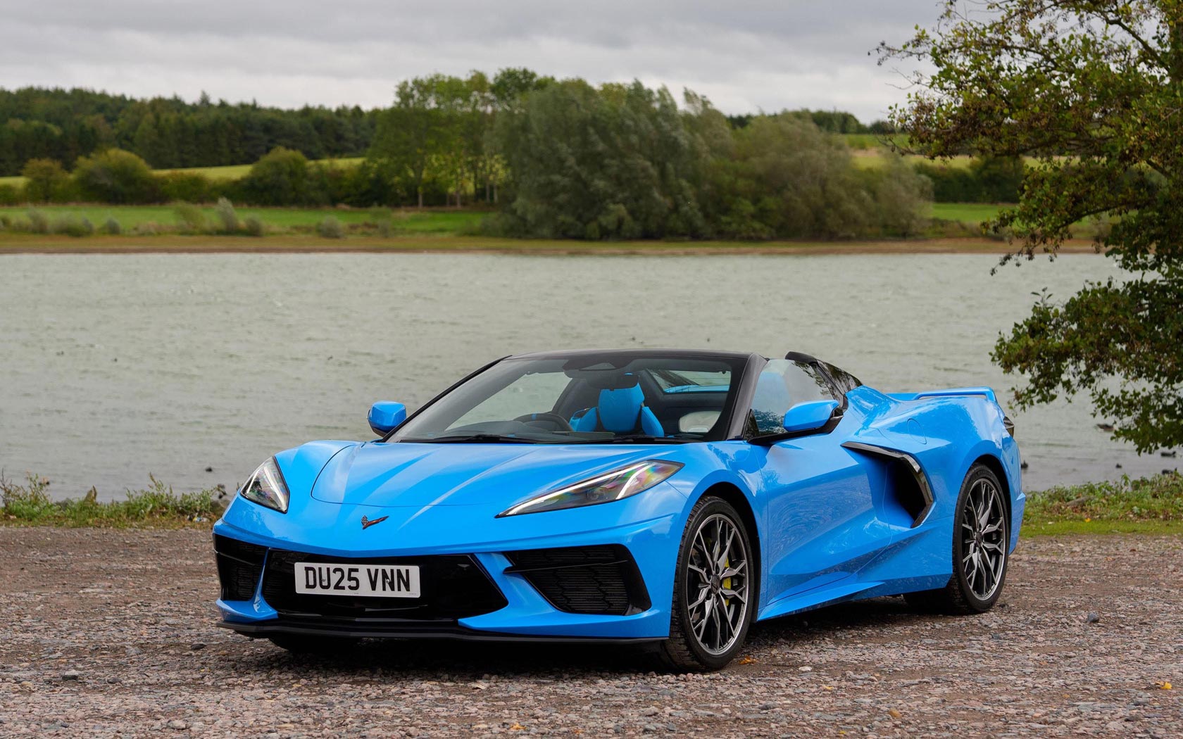 ���� Chevrolet Corvette Convertible 