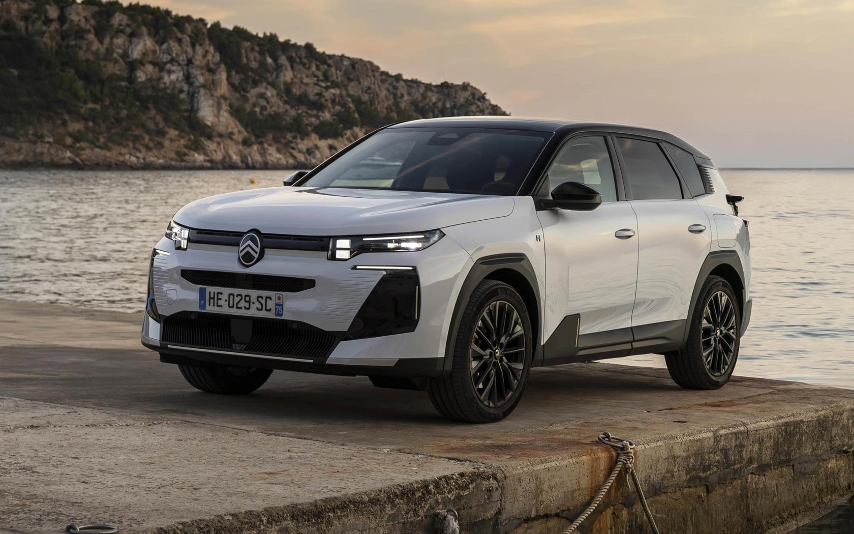 ���� Citroen C5 Aircross 