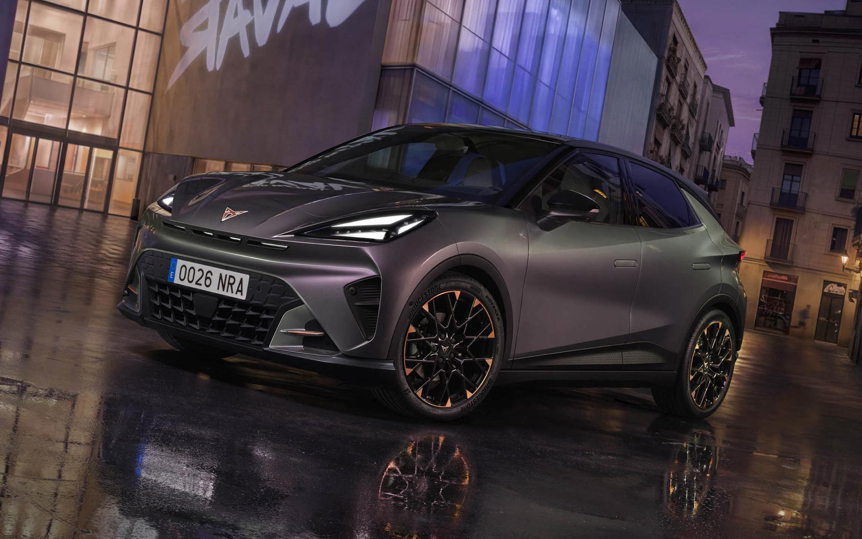 ���� Cupra Raval 