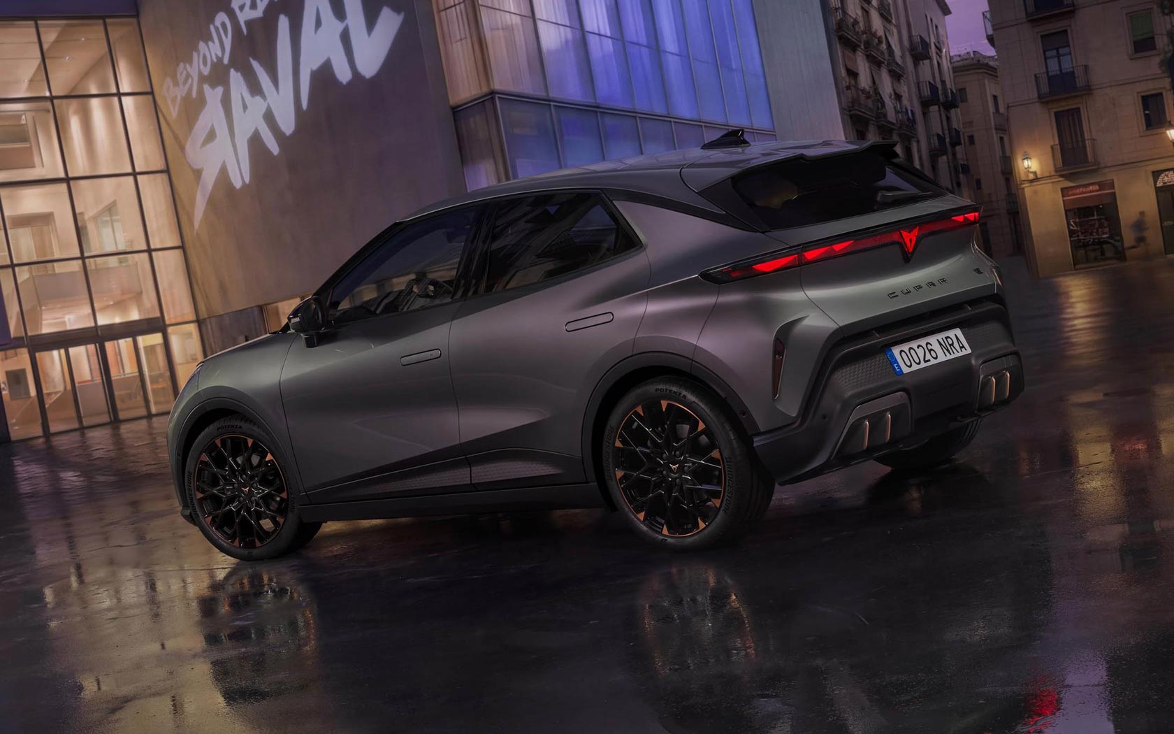 ���� Cupra Raval 