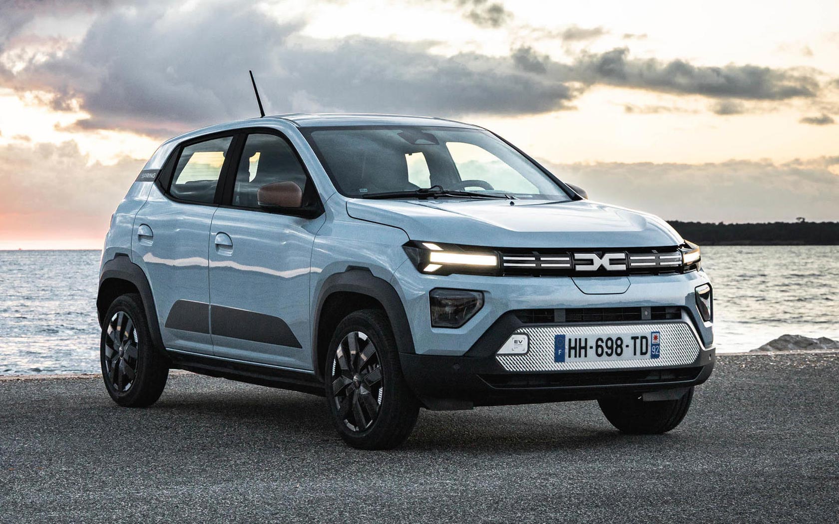 ���� Dacia Spring 