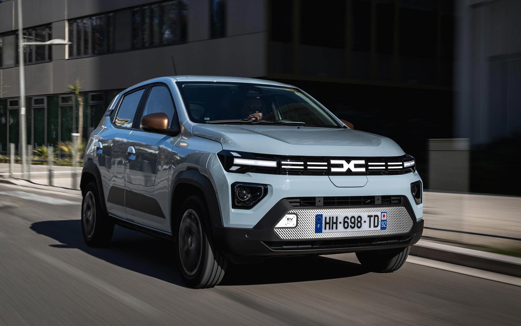 ���� Dacia Spring 