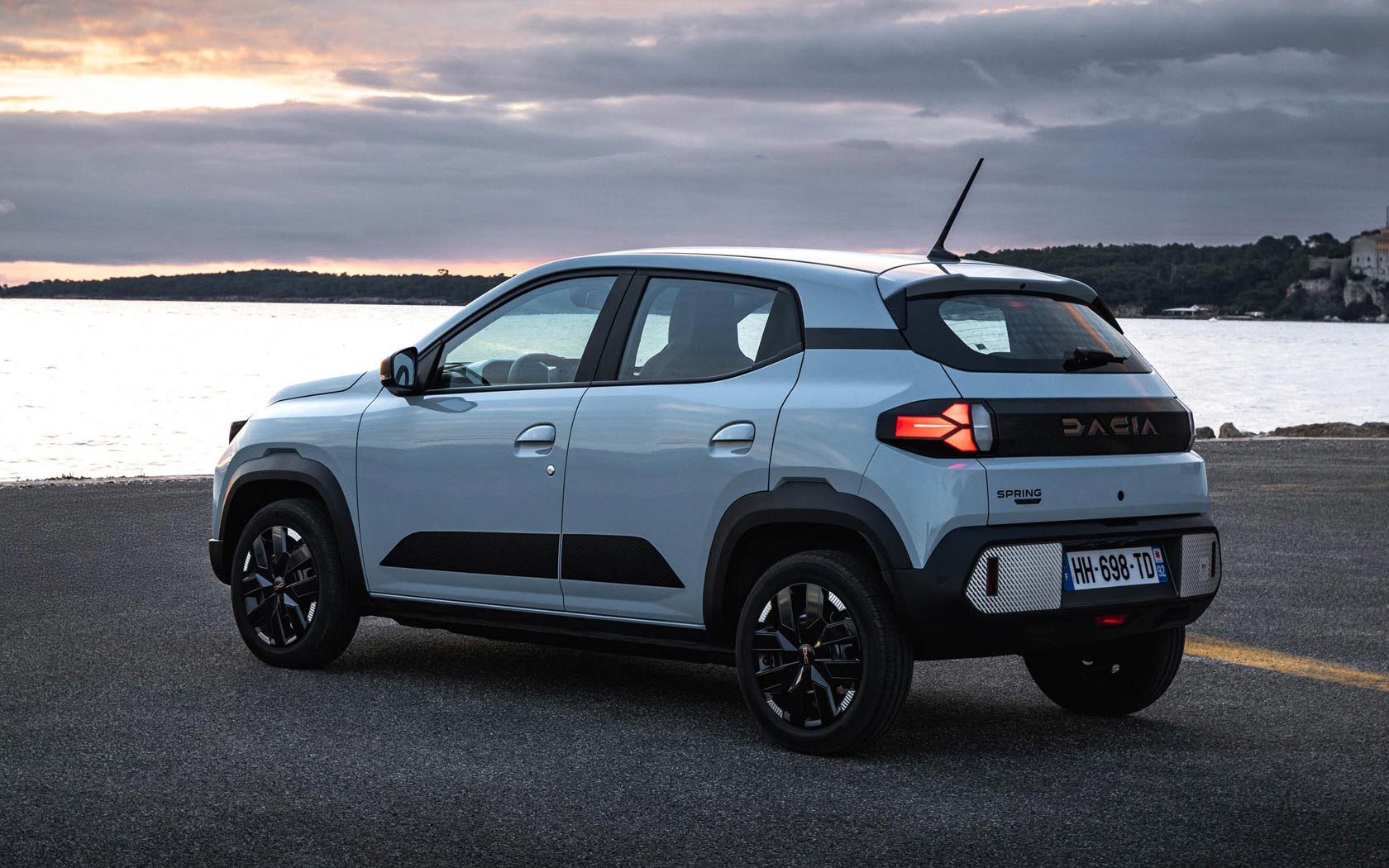 ���� Dacia Spring 