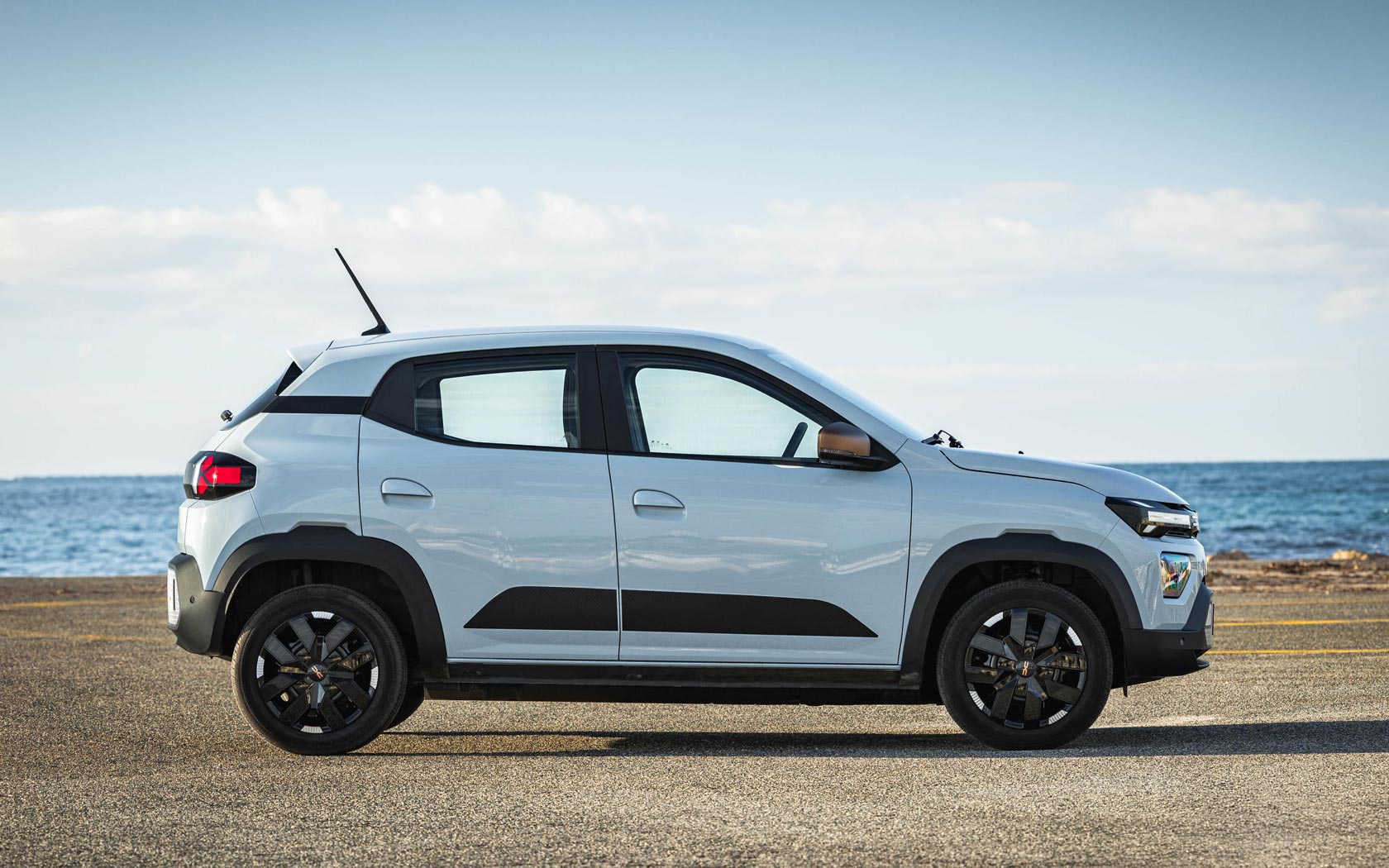 ���� Dacia Spring 