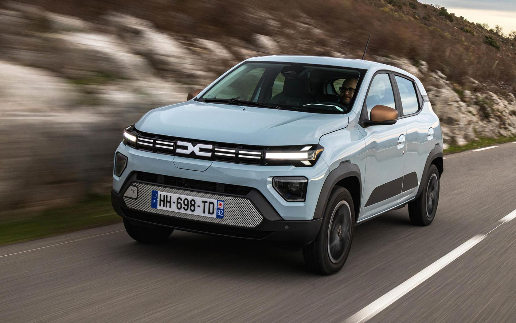 ���� Dacia Spring 