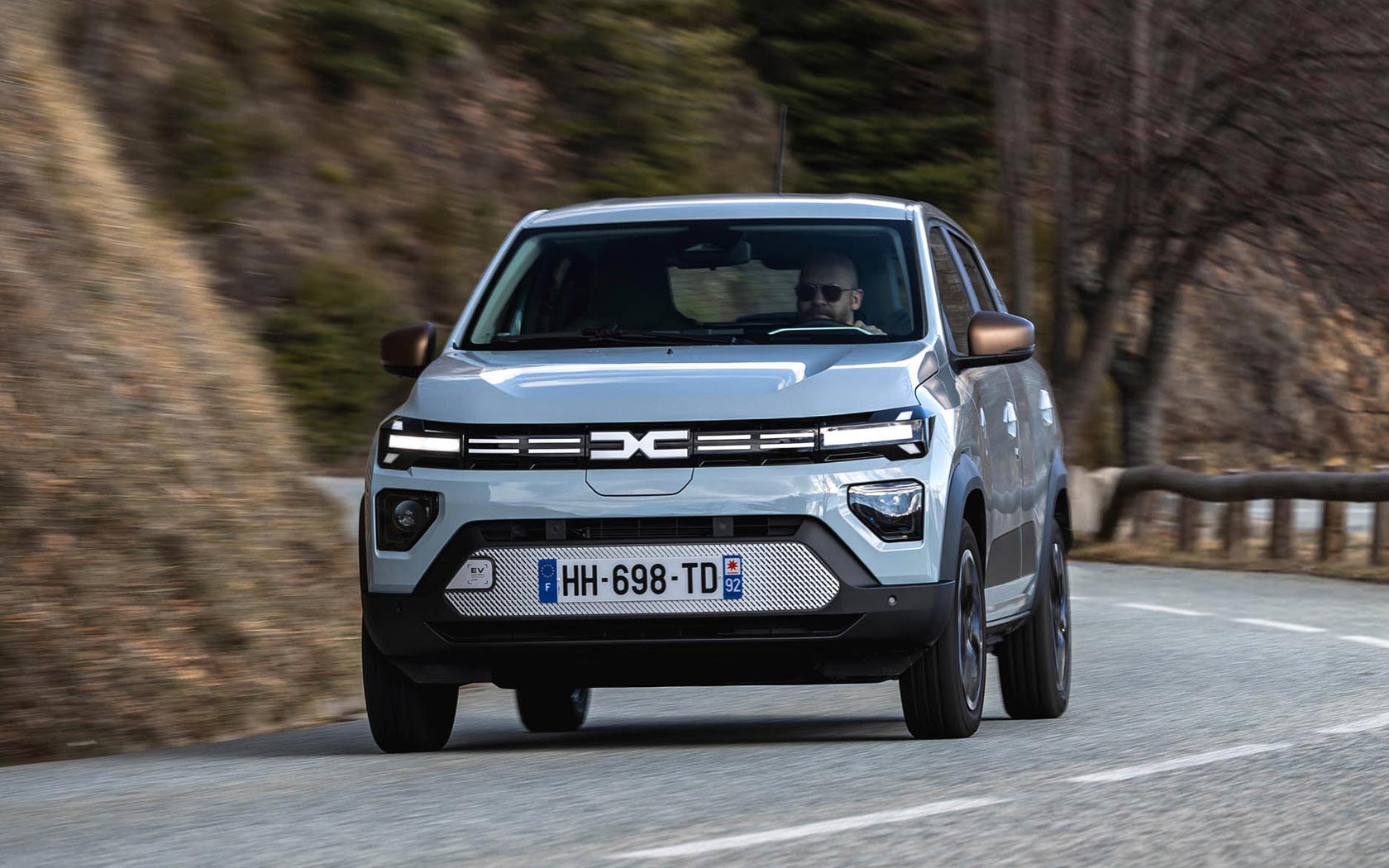 ���� Dacia Spring 