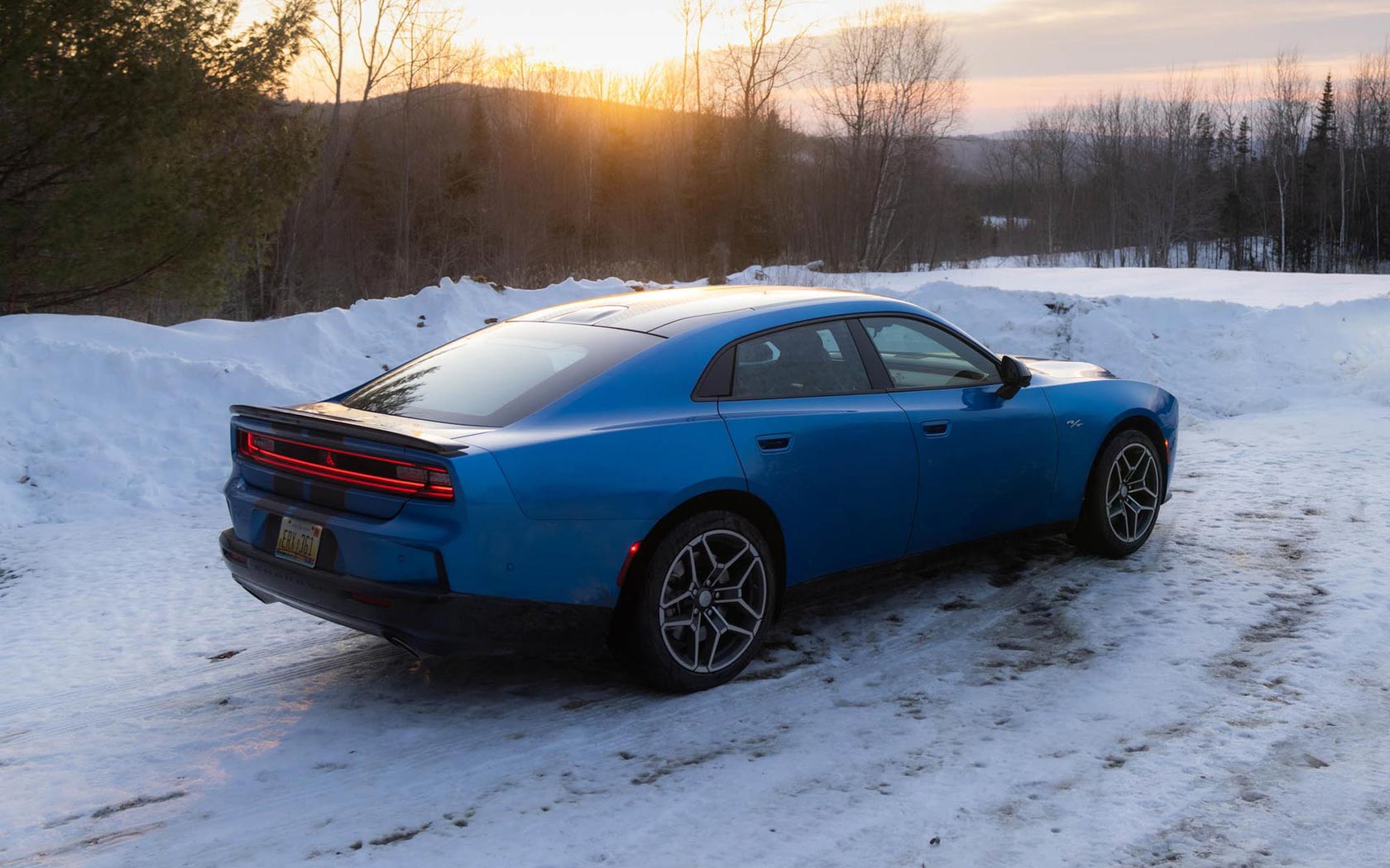 ���� Dodge Charger 5-Door 