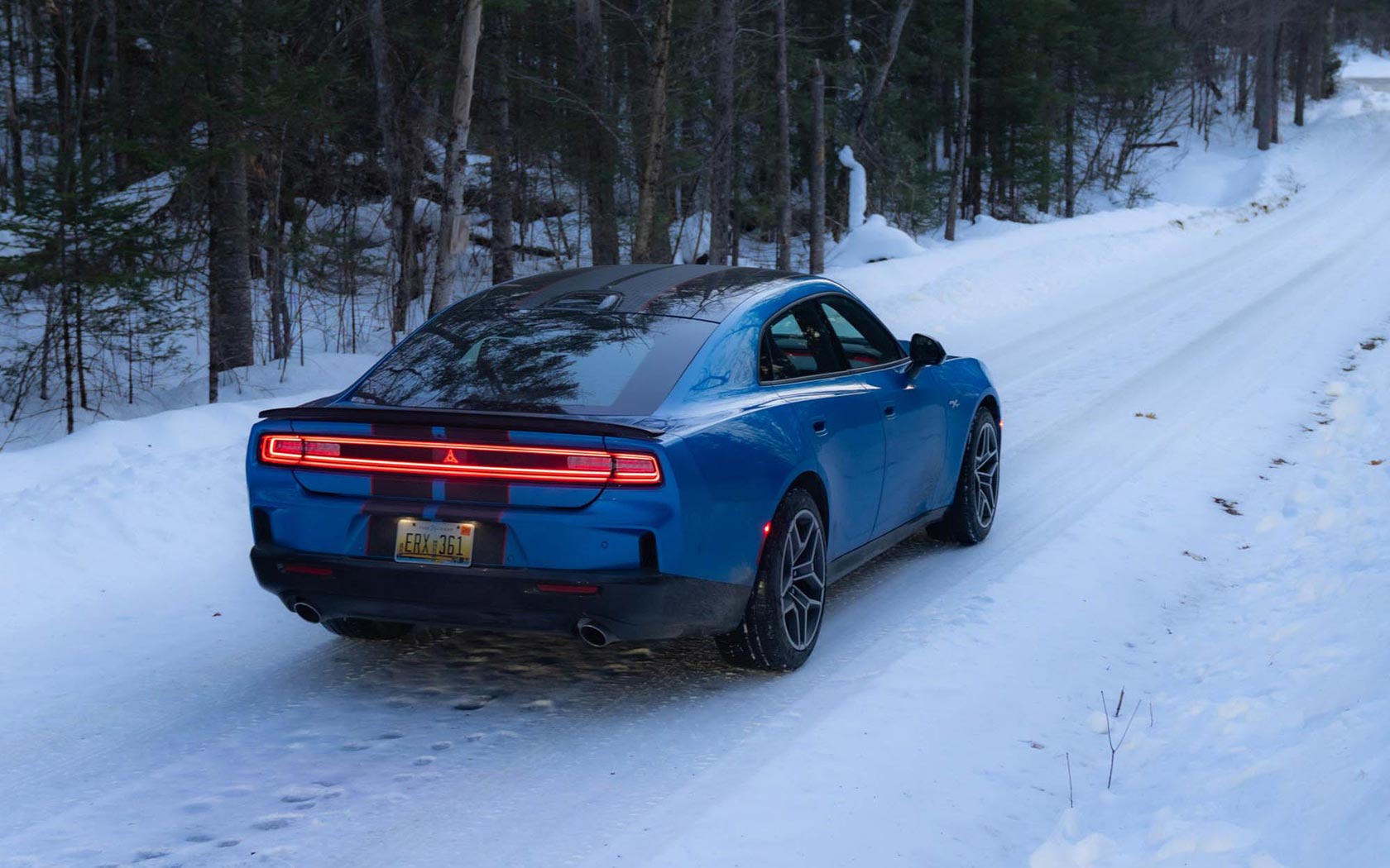 ���� Dodge Charger 5-Door 