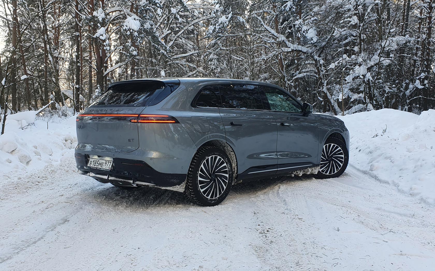 ���� Exeed Exlantix ET 