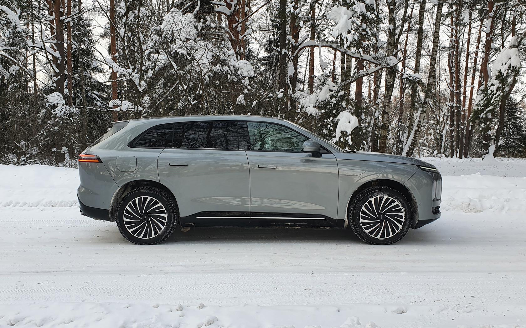 ���� Exeed Exlantix ET 