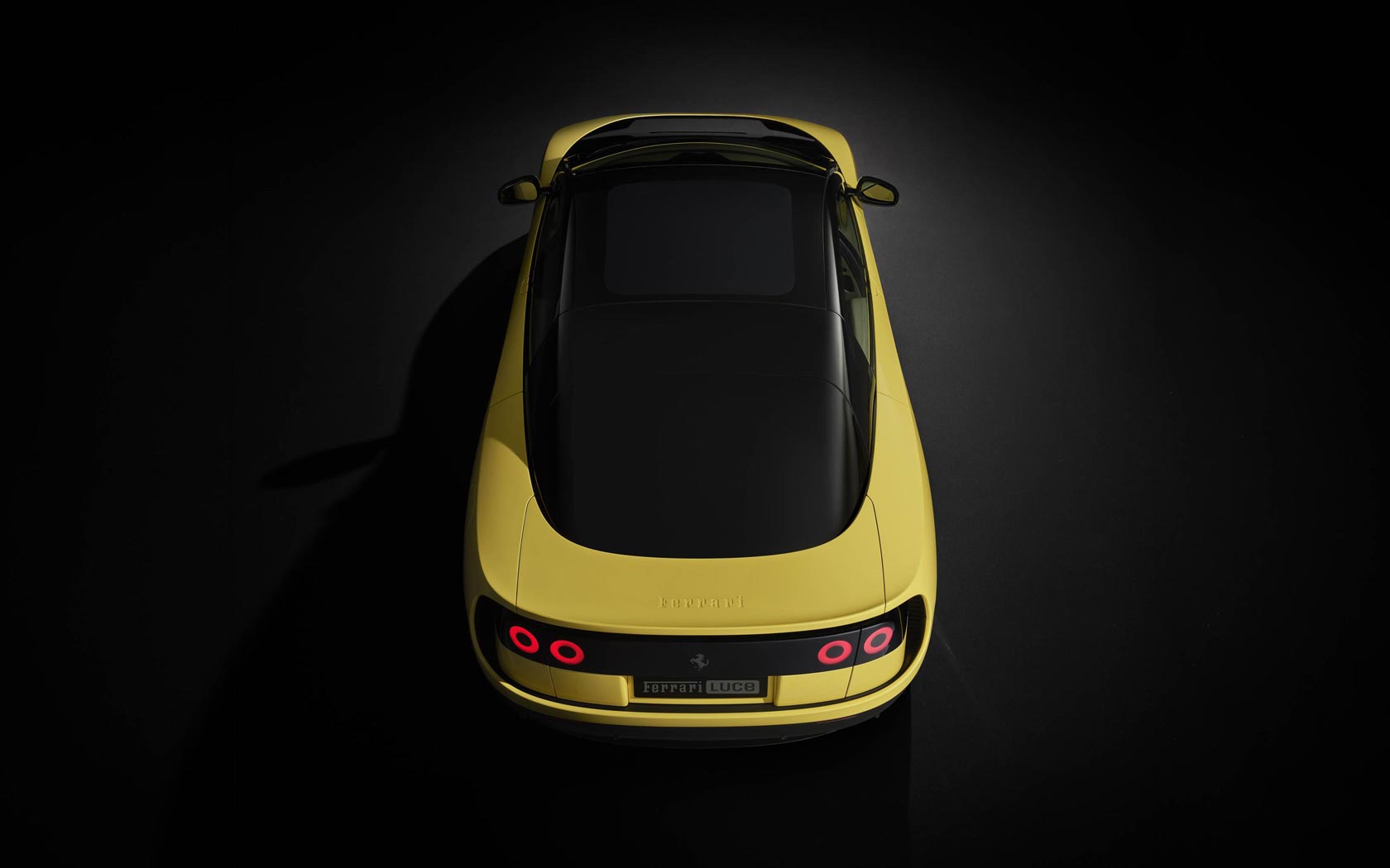 ���� Ferrari Luce 
