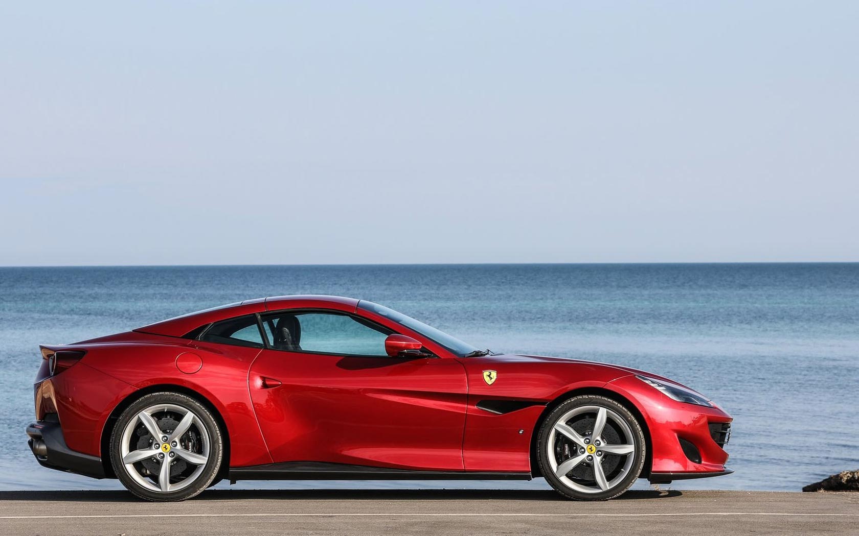  Ferrari Portofino 