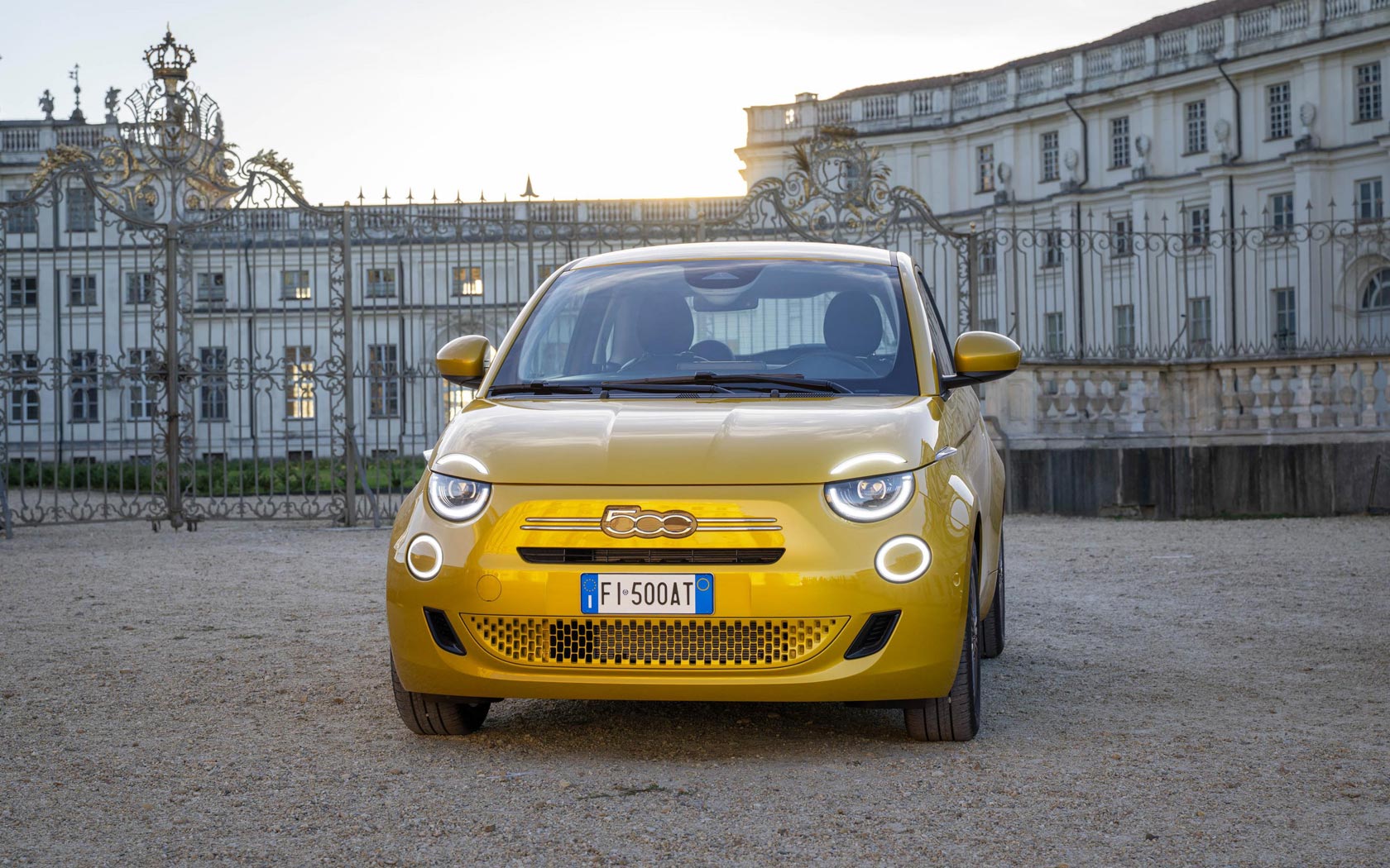 ���� FIAT 500 