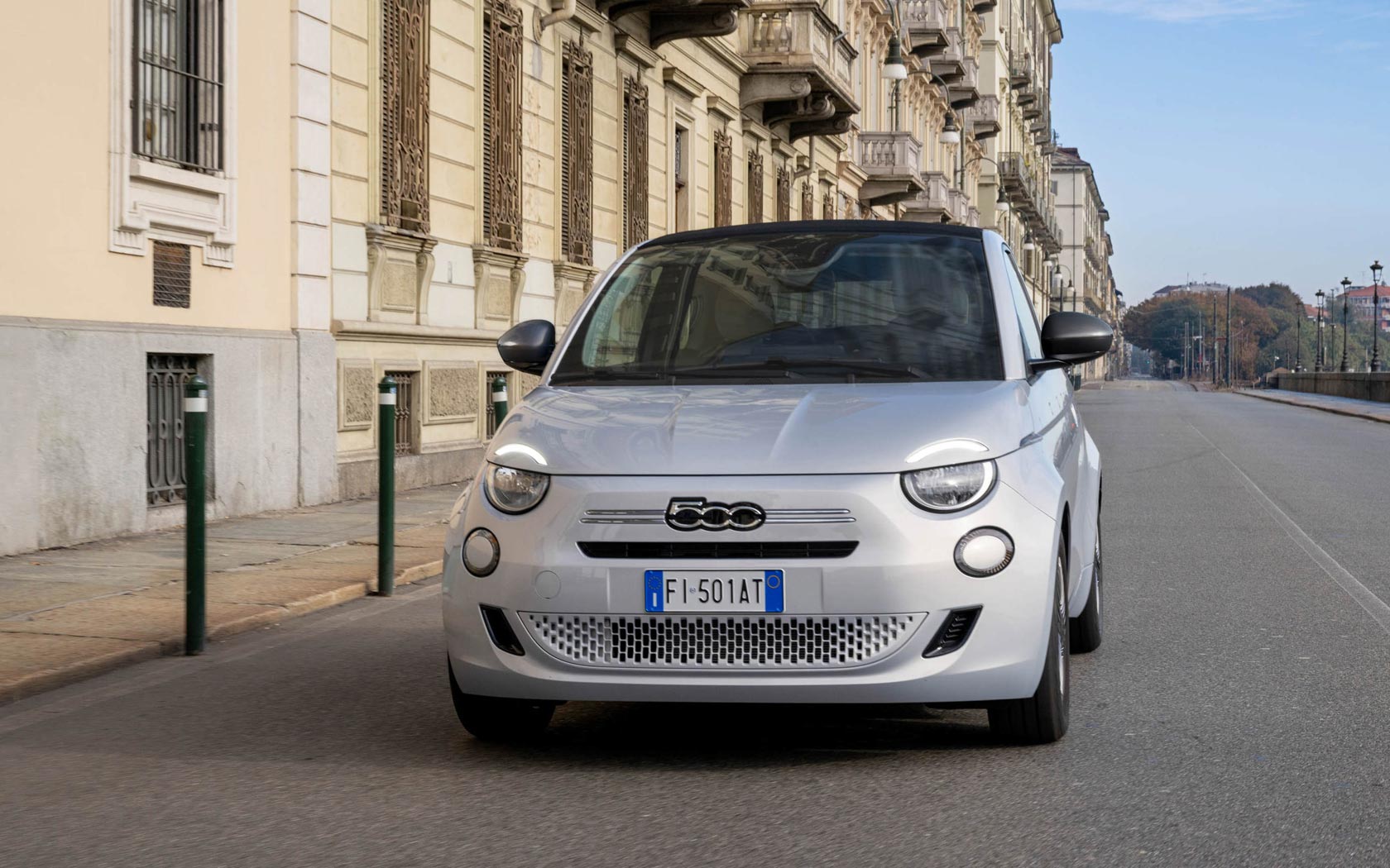 ���� FIAT 500C 