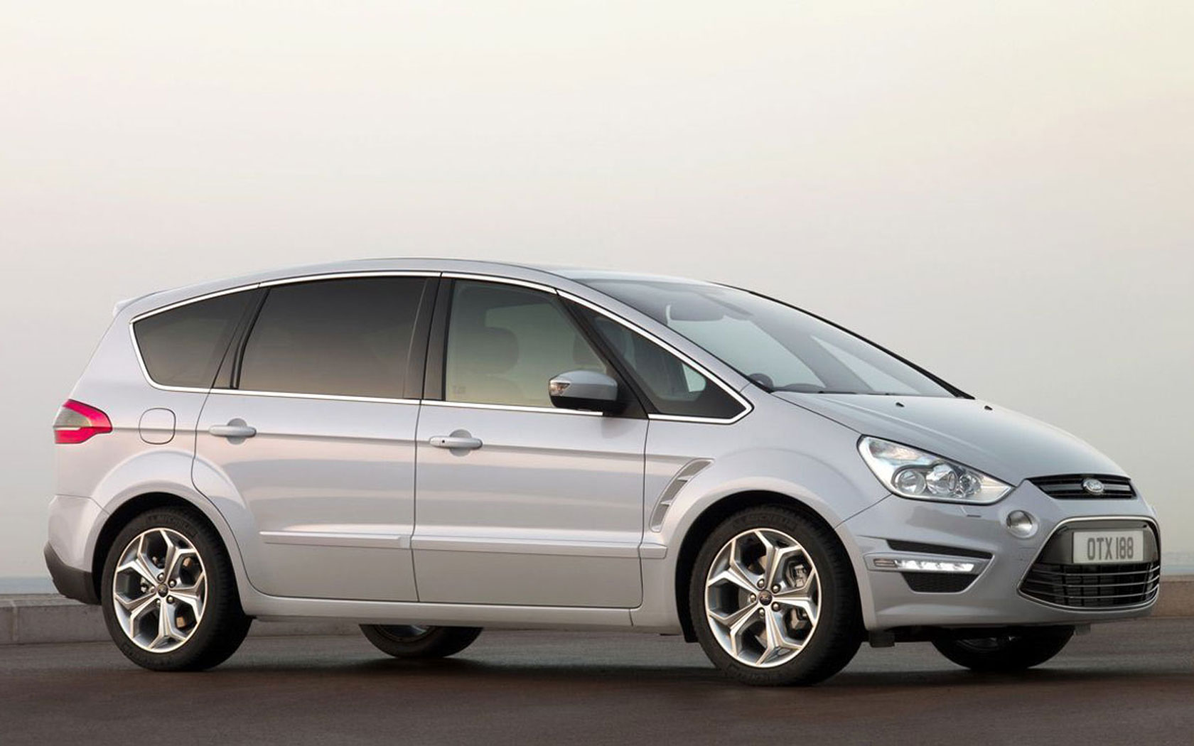  Ford S-Max (2010-2014)