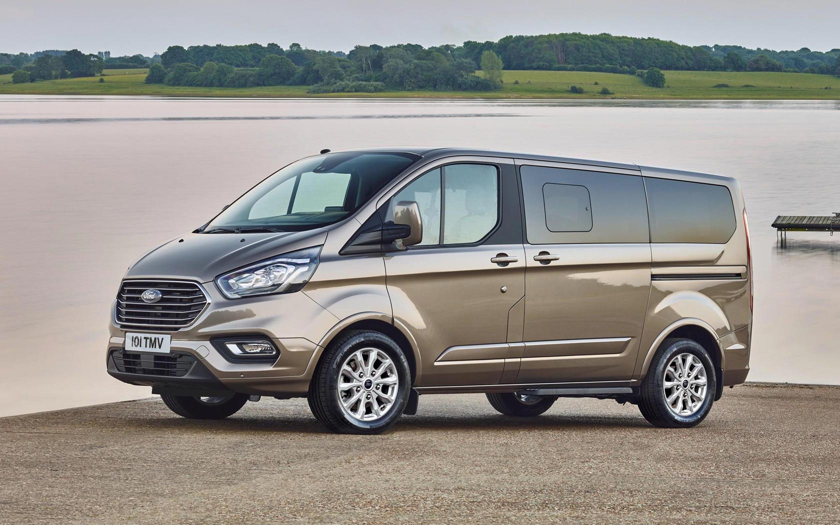  Ford Tourneo Custom (2017-2023)