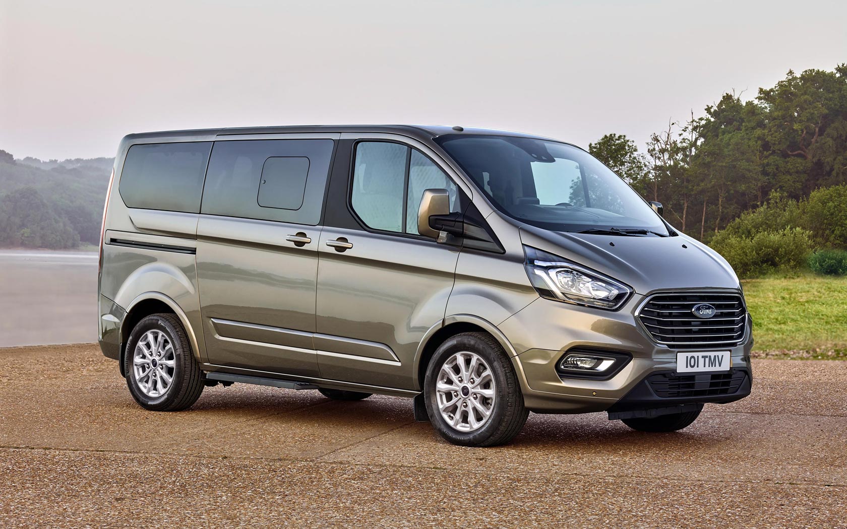  Ford Tourneo Custom (2017-2023)