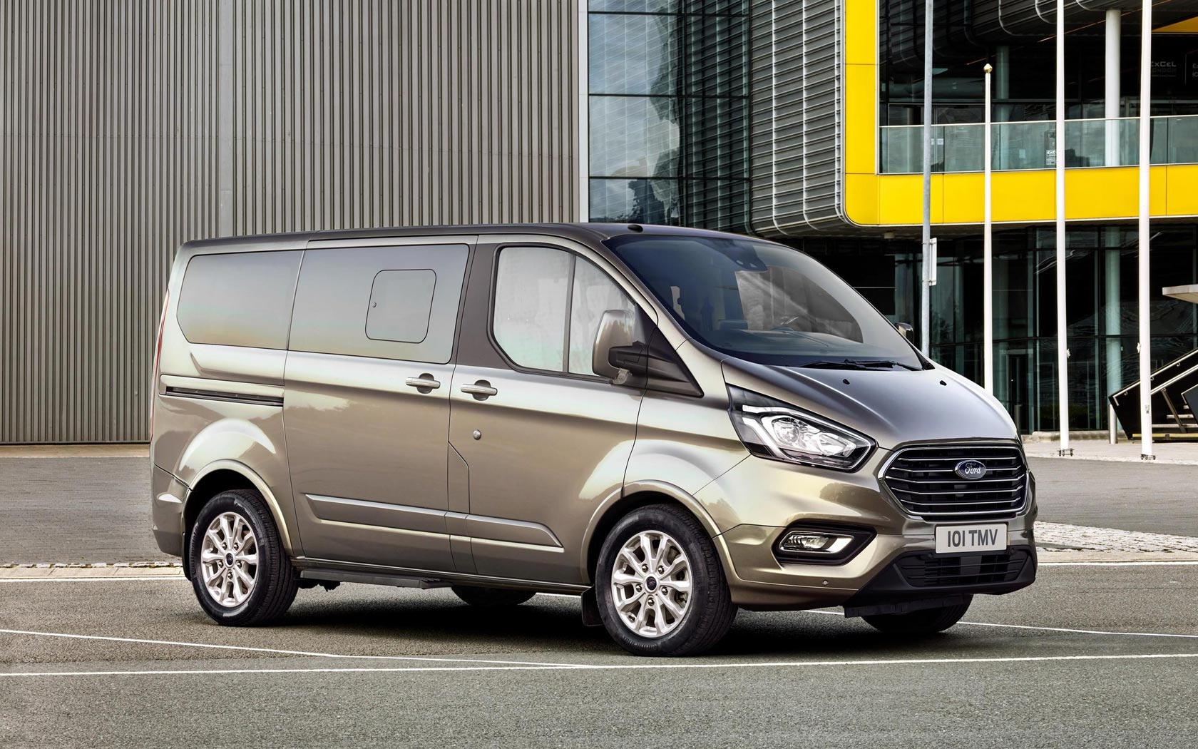  Ford Tourneo Custom (2017-2023)