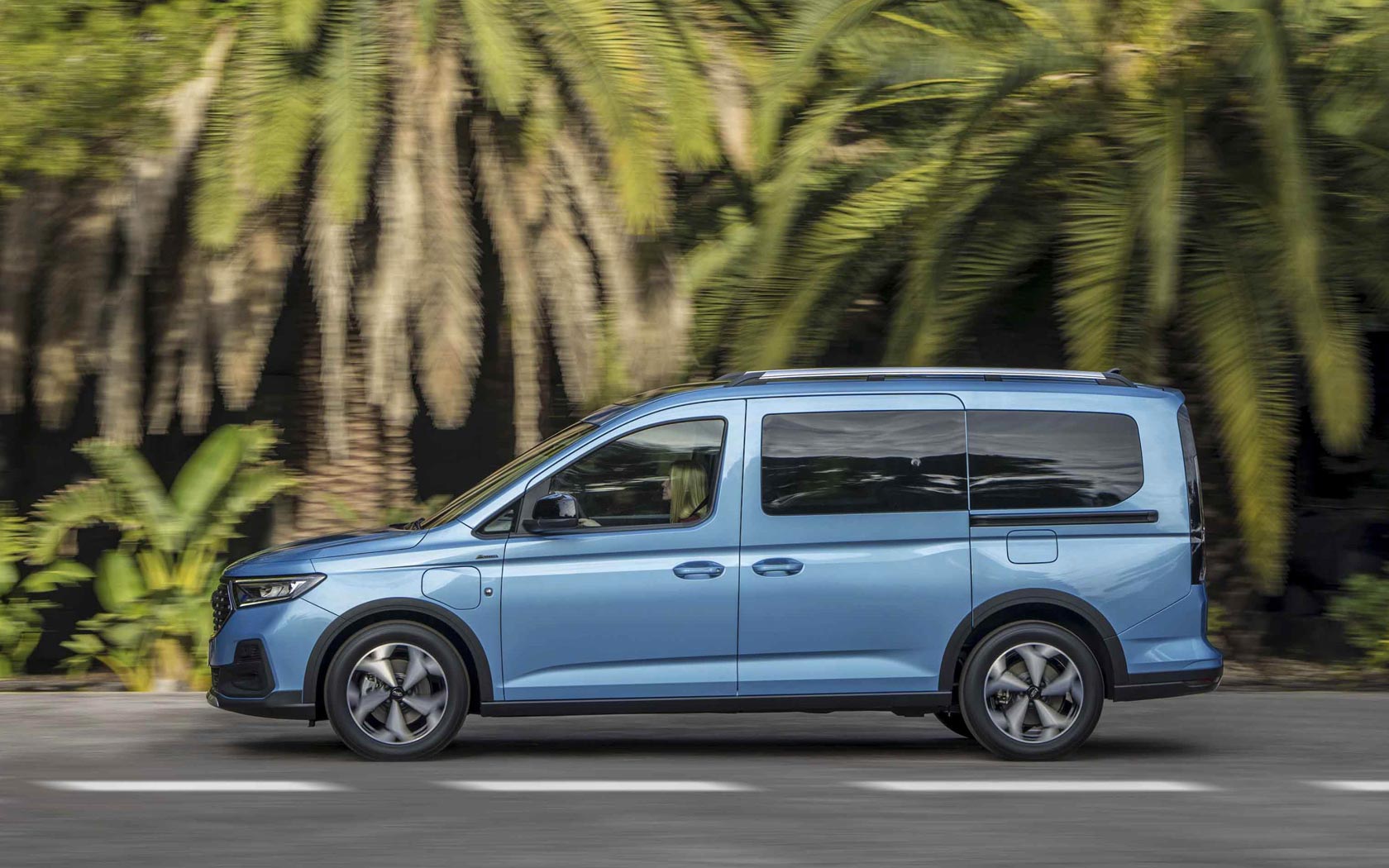  Ford Grand Tourneo Connect 
