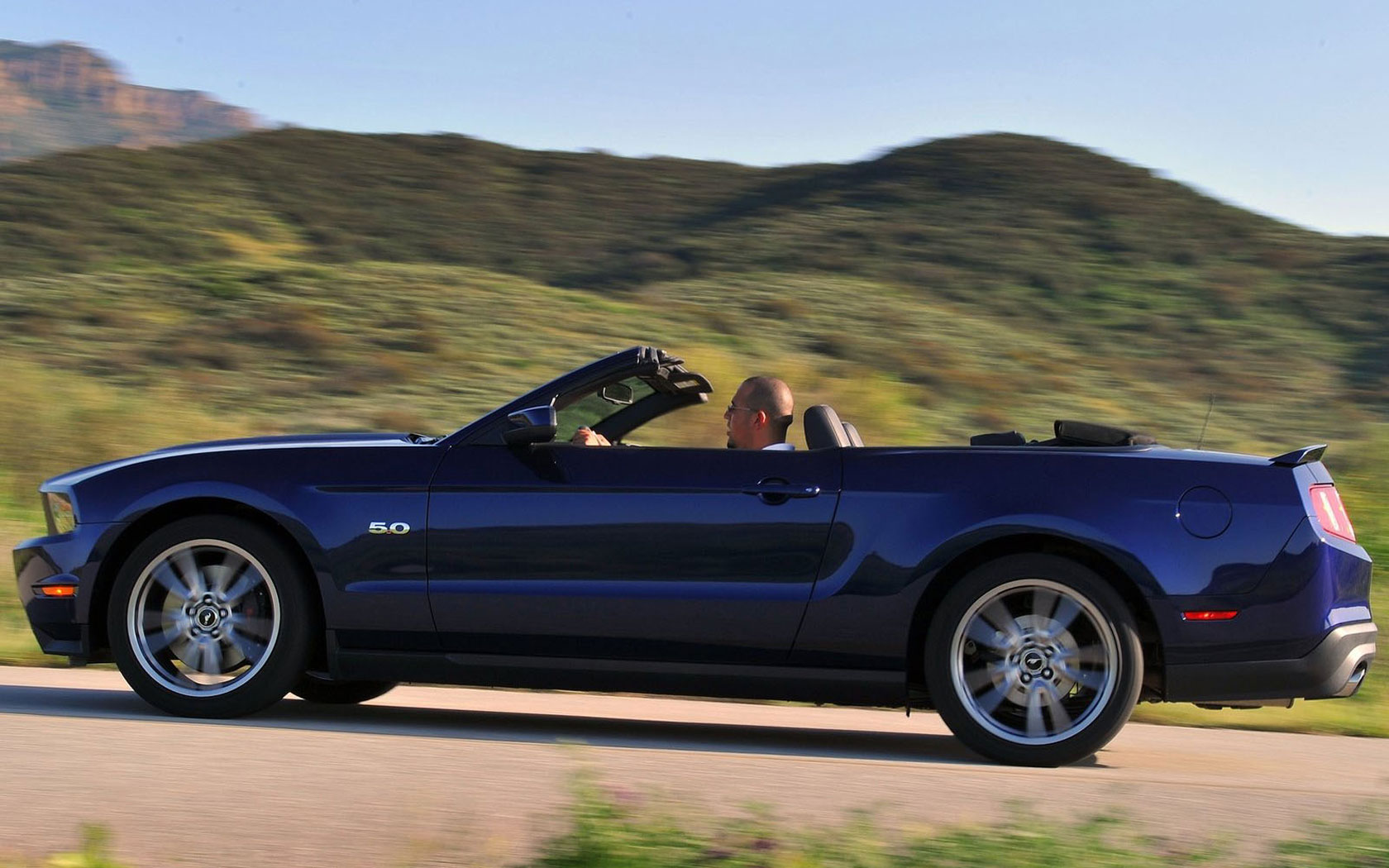  Ford Mustang Convertible (2011-2013)